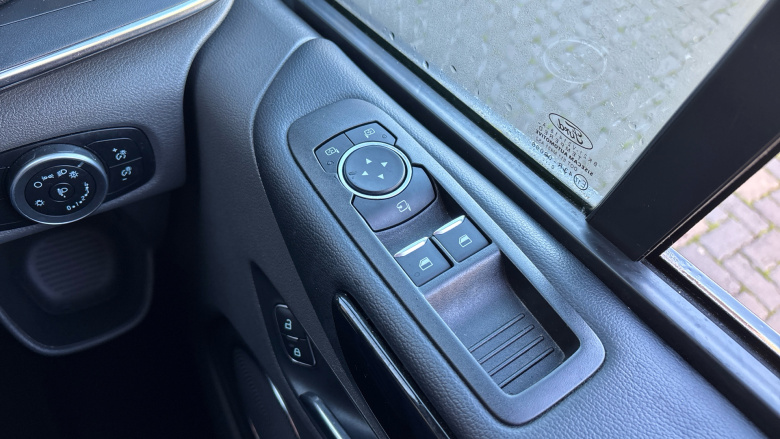 Ford Tourneo Custom Transit Custom Tourneo L2 Diesel Fwd 2.0 EcoBlue 185ps L/R 8 Seat Titanium X Auto